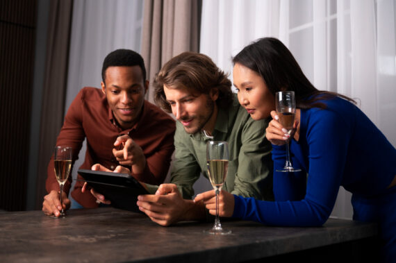 Les astuces essentielles pour savoir comment jouer à Adventures Beyond Wonderland